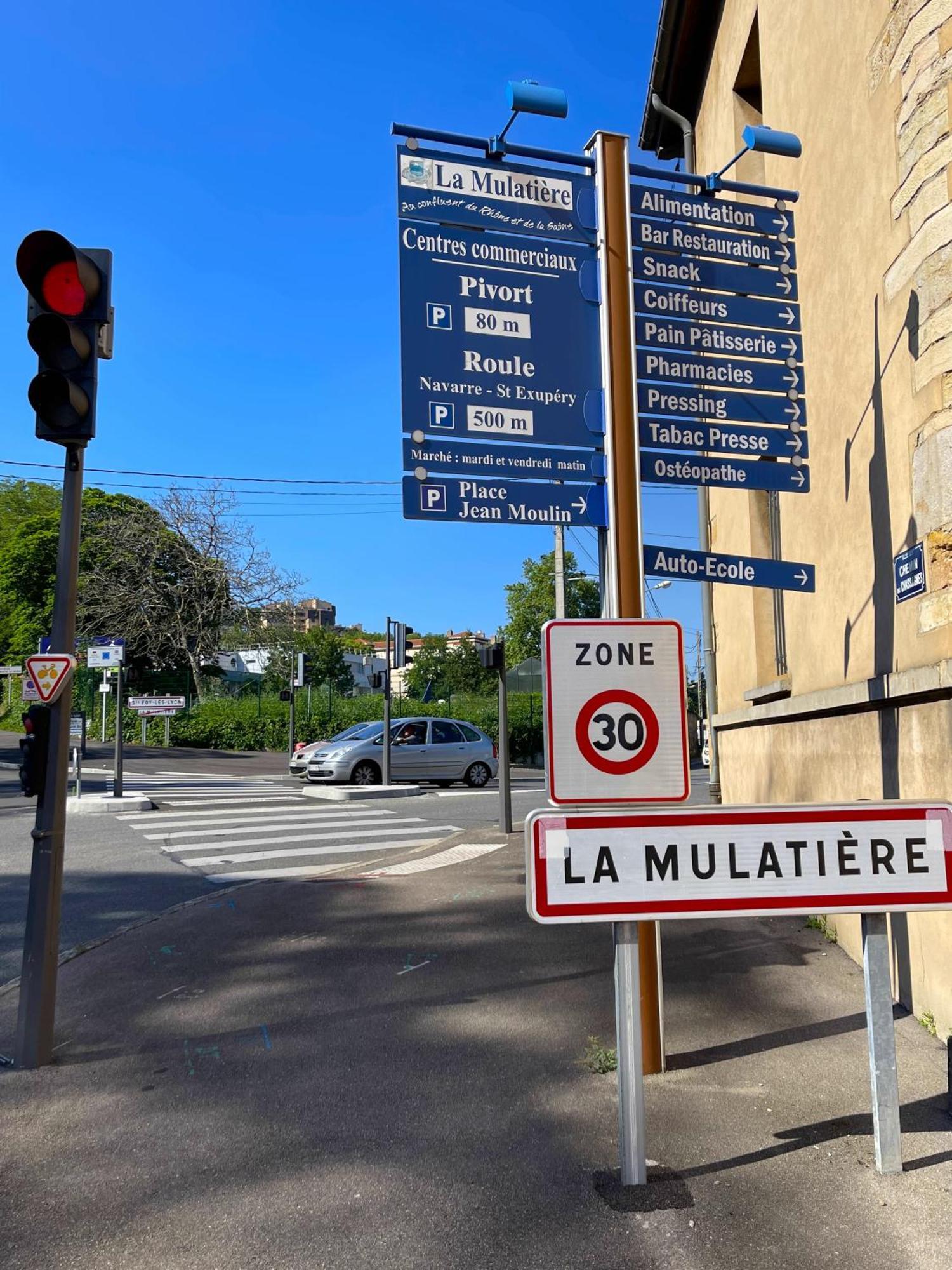 T1/ Terrasse /proche Centre Lyon Apartamento La Mulatiere